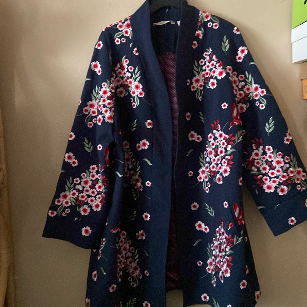 Soft Surrounding Long Embroidered Jacket